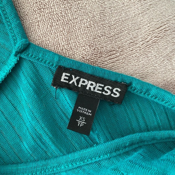 Express tshirt - Picture 3 of 3